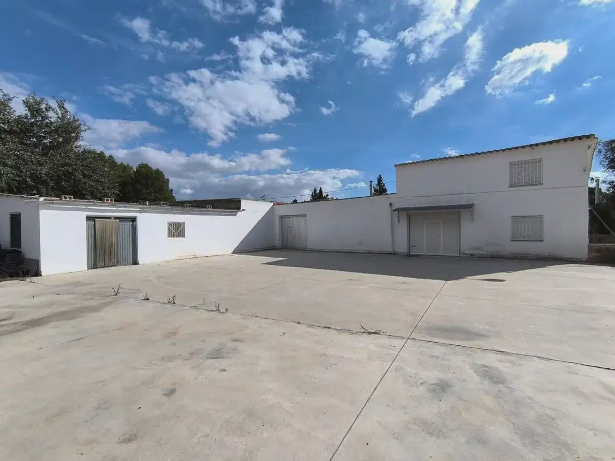 7 slaapkamer Finca/Landhuis te koop in Villena met zwembad garage - € 290.000 (Ref: 10182329)
