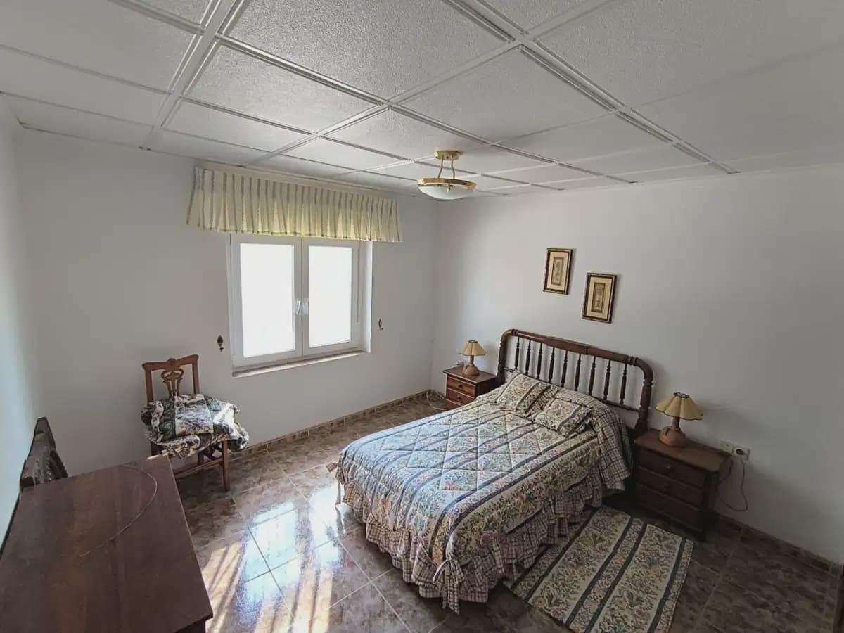 7 slaapkamer Finca/Landhuis te koop in Villena met zwembad garage - € 290.000 (Ref: 10182329)