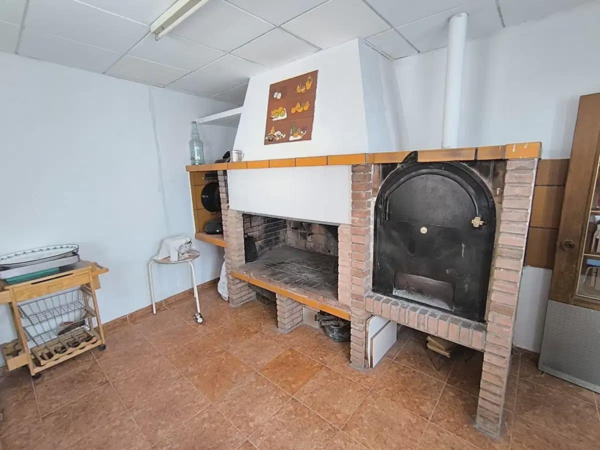 7 slaapkamer Finca/Landhuis te koop in Villena met zwembad garage - € 290.000 (Ref: 10182329)