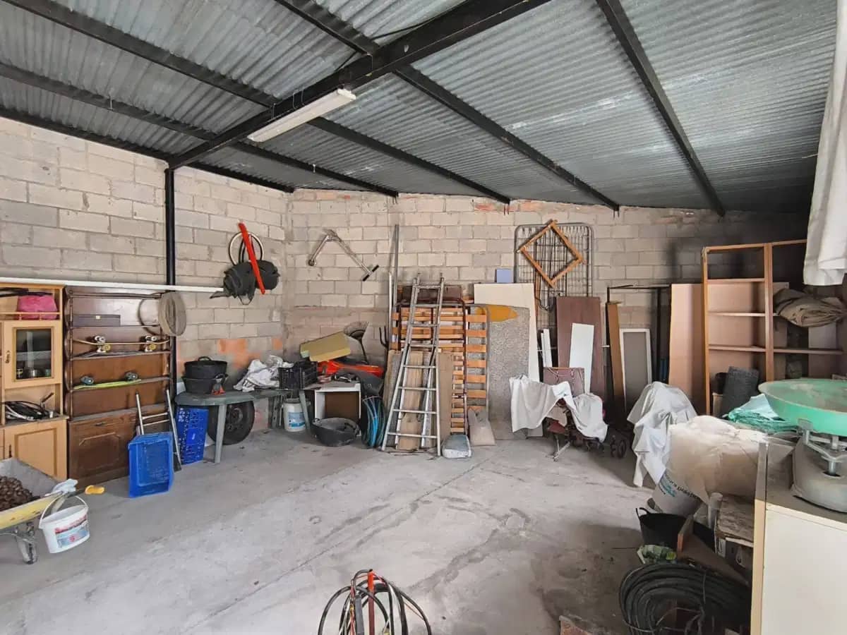 7 slaapkamer Finca/Landhuis te koop in Villena met zwembad garage - € 290.000 (Ref: 10182329)