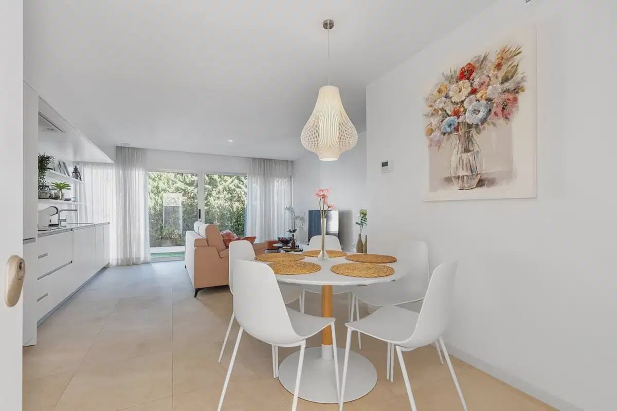 2 soverom Leilighet til salgs i Los Balcones med svømmebasseng garasje - € 294 000 (Ref: 10182330)