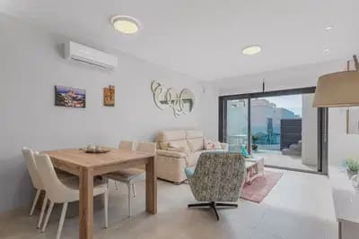 2 slaapkamer Penthouse te koop in El Raso met zwembad - € 295.000 (Ref: 10182337)