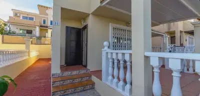 3 chambre Villa/Maison à vendre à Villamartin avec piscine garage - 295 000 € (Ref: 10182339)