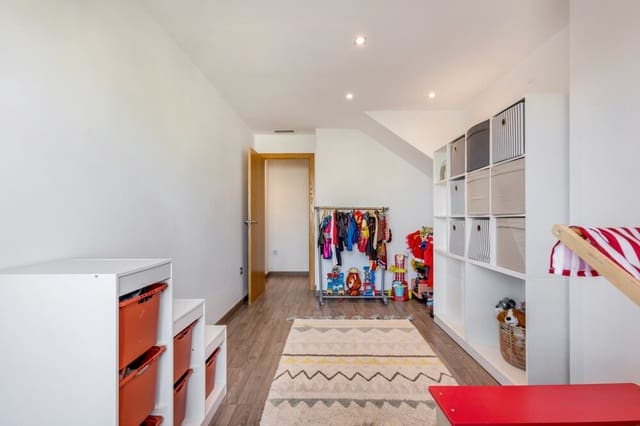 5 sypialnia Penthouse na sprzedaż w El Travaló - Martínez Valero, Elche / Elx - 500 000 € (Ref: 8820932)