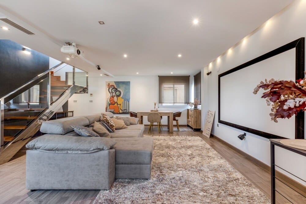 5 makuuhuone Kattohuoneisto myytävänä paikassa Elche / Elx - 500 000 € (Ref: 8820932)