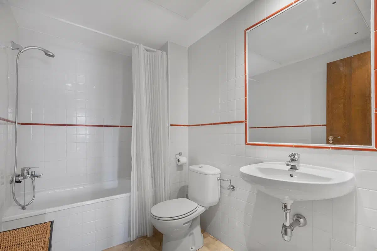 2 slaapkamer Appartement te koop in Torrevieja met zwembad garage - € 345.000 (Ref: 8820963)