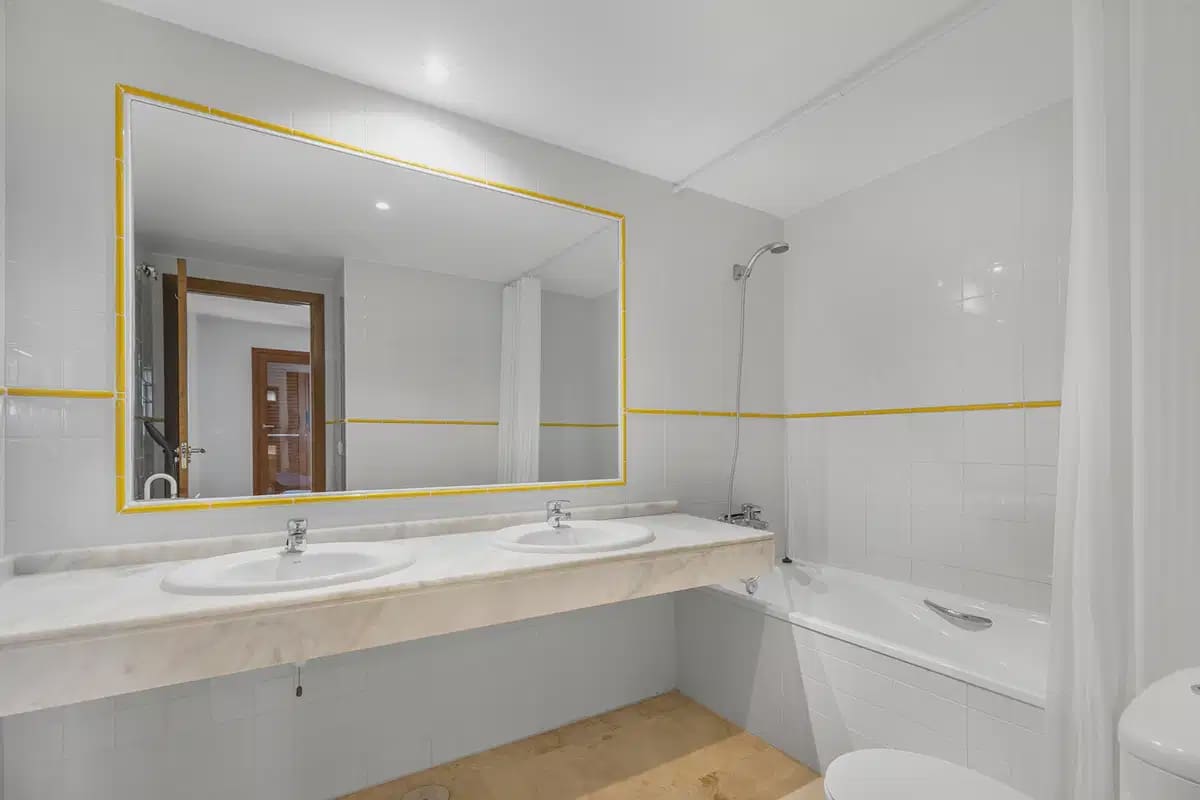 2 slaapkamer Appartement te koop in Torrevieja met zwembad garage - € 345.000 (Ref: 8820963)