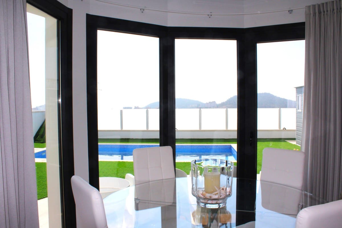 2 bedroom Apartment for sale in Finestrat - € 420,000 (Ref: 8933465)