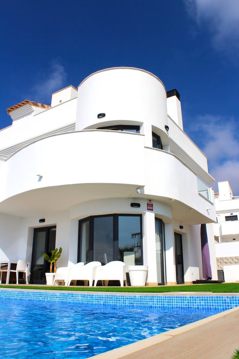 2 bedroom Apartment for sale in Finestrat - € 420,000 (Ref: 8933465)