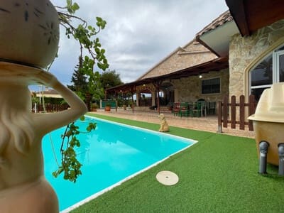 5 sovrum Villa till salu i Matola, Elche / Elx - 410 000 € (Ref: 9071210)