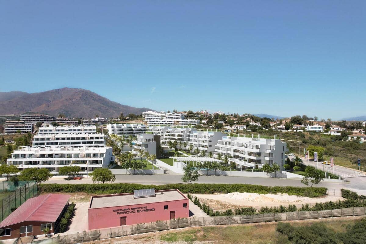 2 sovrum Lägenhet till salu i Estepona - 477 750 € (Ref: 9289935)