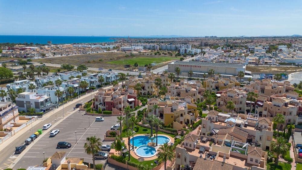 2 makuuhuone Huoneisto myytävänä paikassa Torrevieja - 227 000 € (Ref: 9301841)