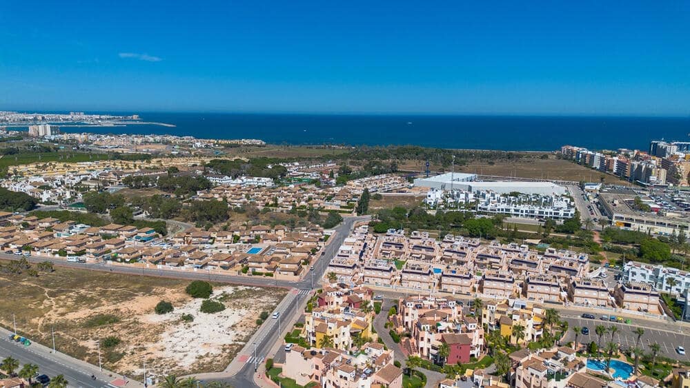 2 makuuhuone Huoneisto myytävänä paikassa Torrevieja - 227 000 € (Ref: 9301841)