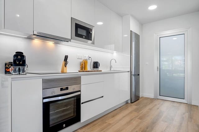 2 makuuhuone Huoneisto myytävänä paikassa Villamartin, Orihuela - 249 000 € (Ref: 9414807)