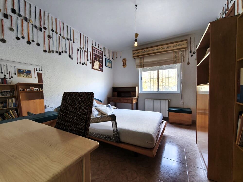 5 bedroom Finca/Country House for sale in Busot - € 520,000 (Ref: 9429472)