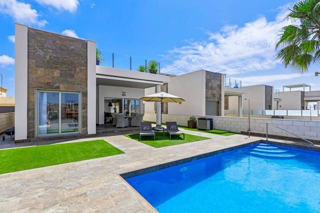 3 soverom Villa til salgs i Dehesa de Campoamor, Orihuela - € 459 000 (Ref: 9429489)