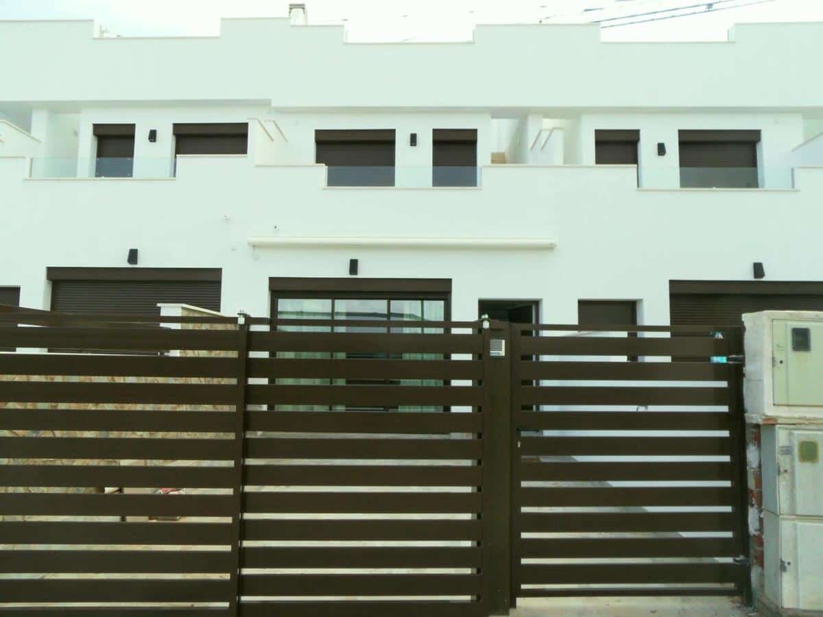 4 makuuhuone Huvila myytävänä paikassa Pilar de la Horadada - 369 900 € (Ref: 9808982)