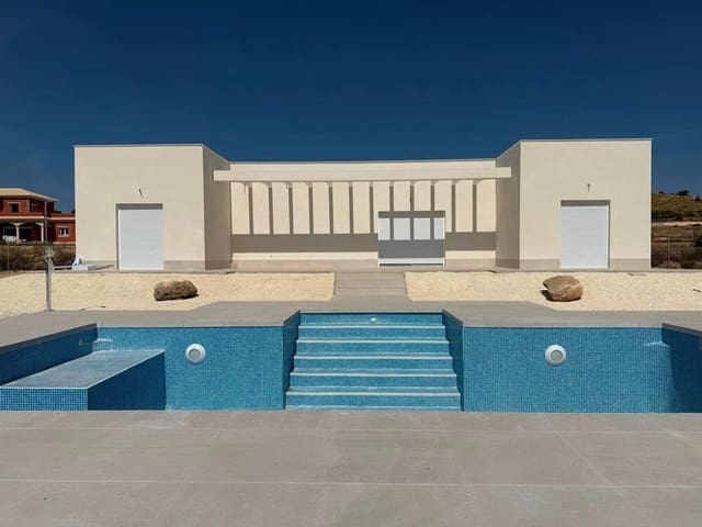Chalet de 3 habitaciones en Pinoso en venta - 356.000 € (Ref: 9808986)