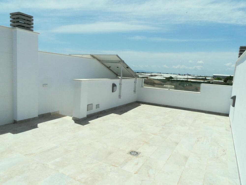 4 bedroom Villa for sale in Pilar de la Horadada - € 374,900 (Ref: 9809036)
