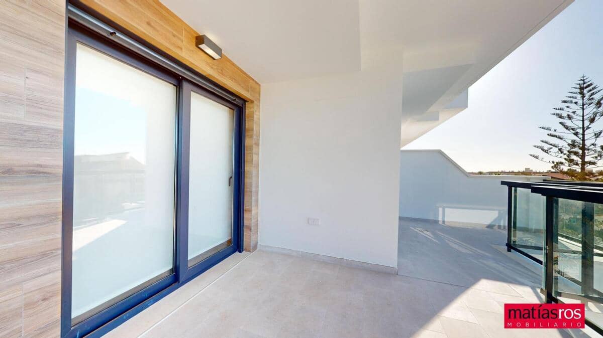 3 quarto Apartamento para venda em Pilar de la Horadada - 429 000 € (Ref: 9813984)