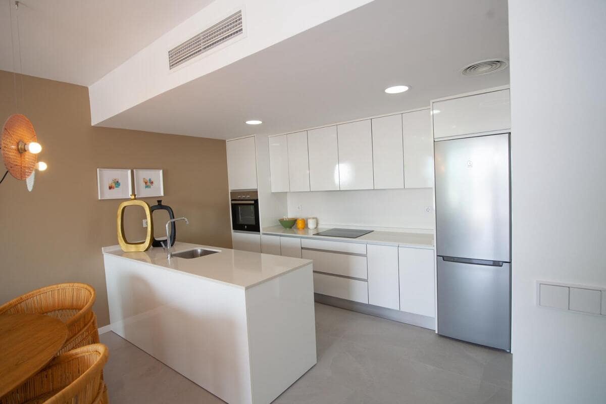 2 bedroom Apartment for sale in Finestrat - € 440,000 (Ref: 9813995)