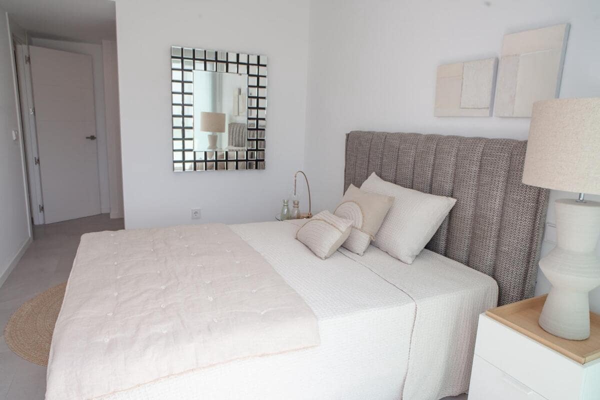 2 bedroom Apartment for sale in Finestrat - € 440,000 (Ref: 9813995)