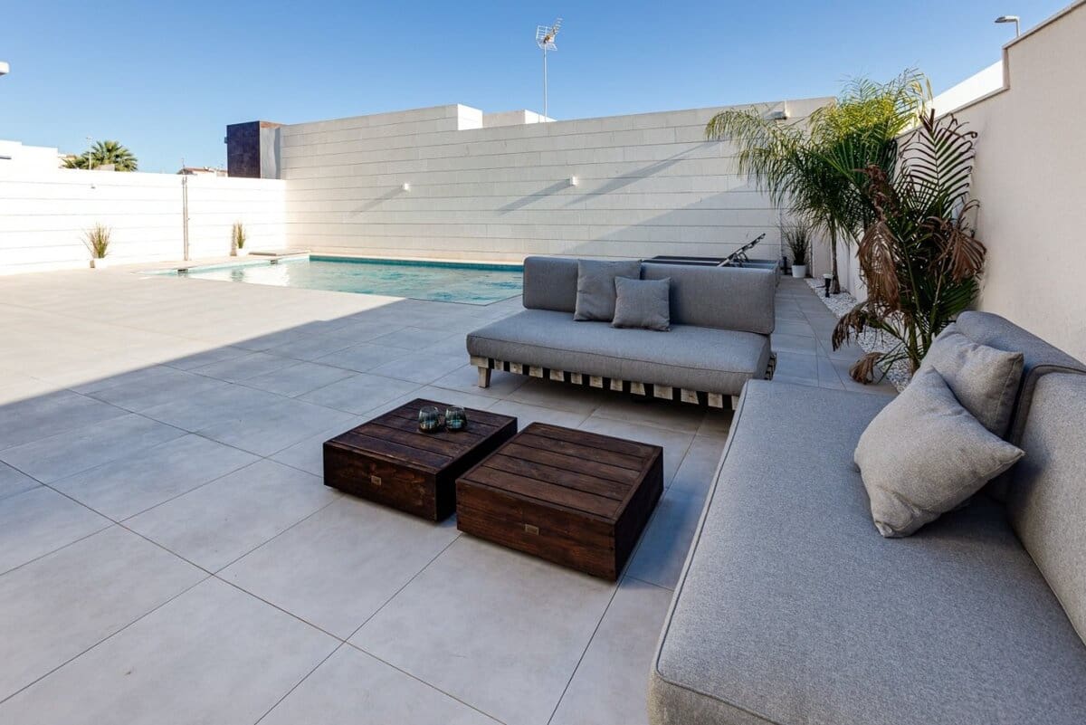 3 bedroom Villa for sale in Pilar de la Horadada - € 410,000 (Ref: 9814008)