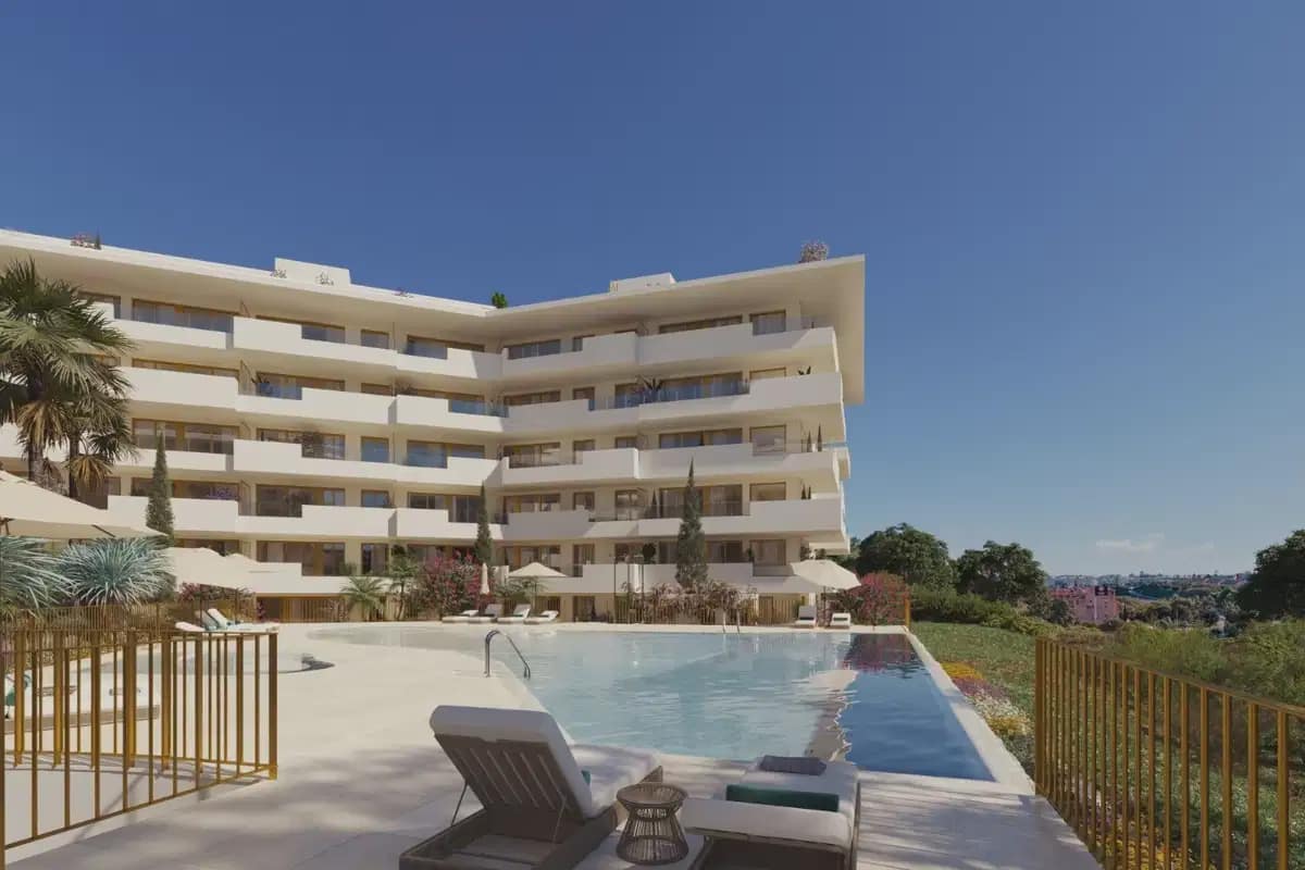 3 bedroom Apartment for sale in Fuengirola with pool garage - € 450,450 (Ref: 9824400)