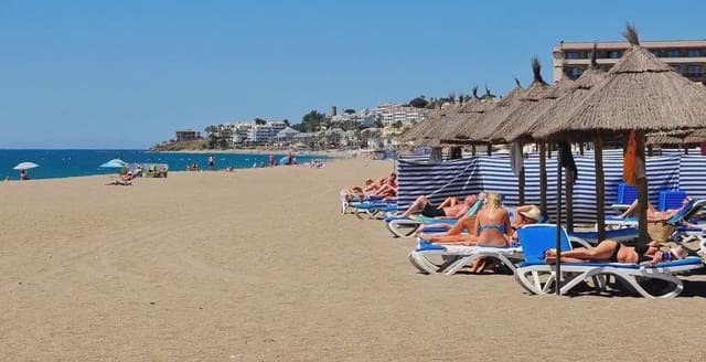 1 chambre Appartement à vendre à La Cala de Mijas, Mijas avec piscine garage - 425 000 € (Ref: 9824407)