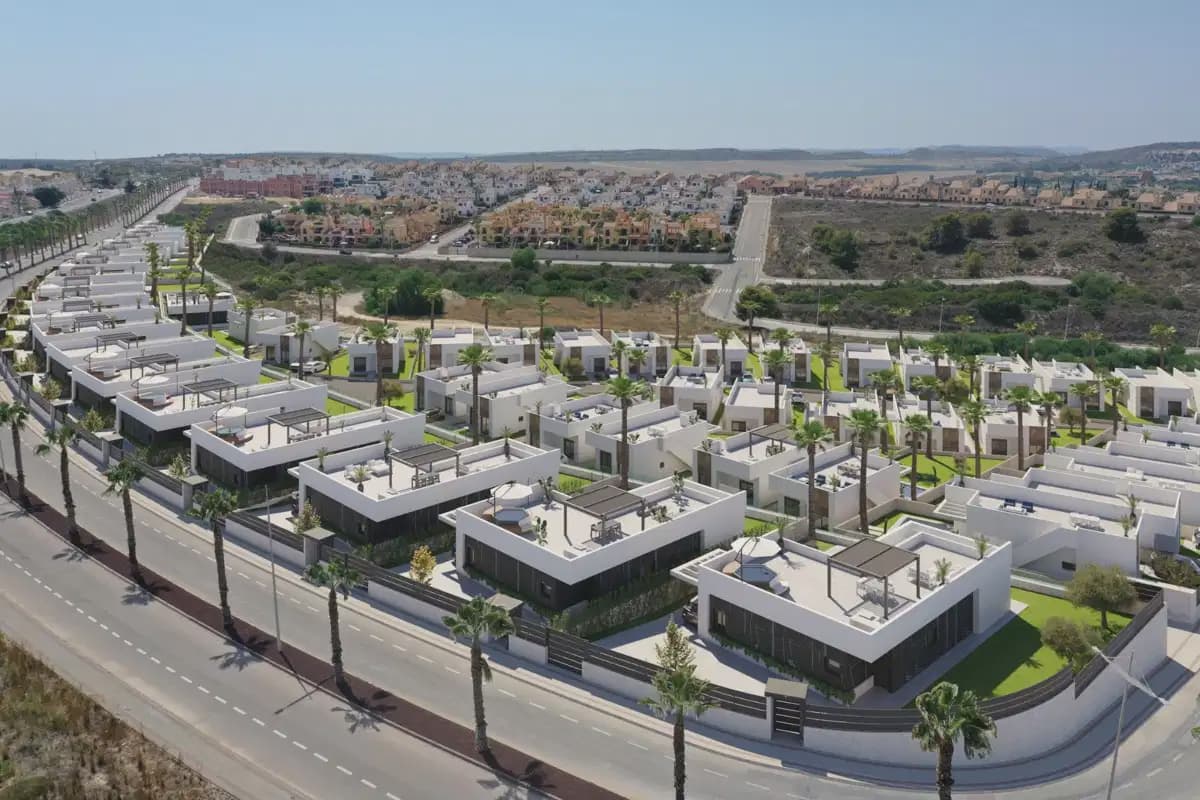 Chalet de 3 habitaciones en Algorfa en venta con garaje - 445.000 € (Ref: 9824418)