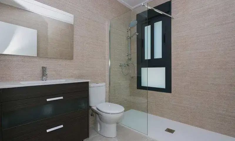 3 slaapkamer Villa te koop in Alicante stad met zwembad - € 453.000 (Ref: 9824473)