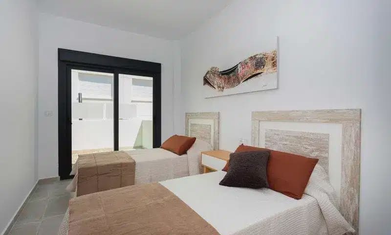 3 slaapkamer Villa te koop in Alicante stad met zwembad - € 453.000 (Ref: 9824473)