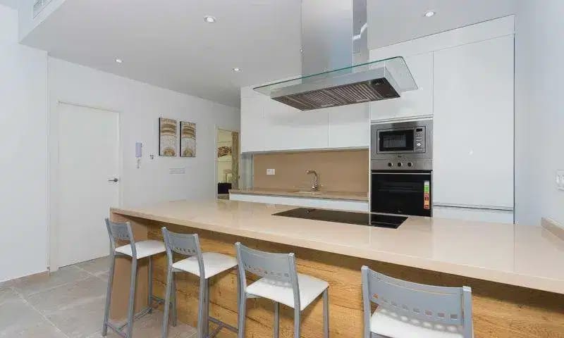 3 slaapkamer Villa te koop in Alicante stad met zwembad - € 453.000 (Ref: 9824473)