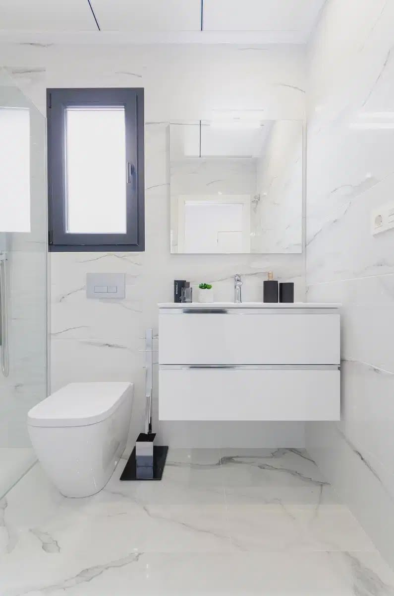 3 soverom Villa til salgs i Torrevieja med svømmebasseng garasje - € 424 000 (Ref: 9824504)