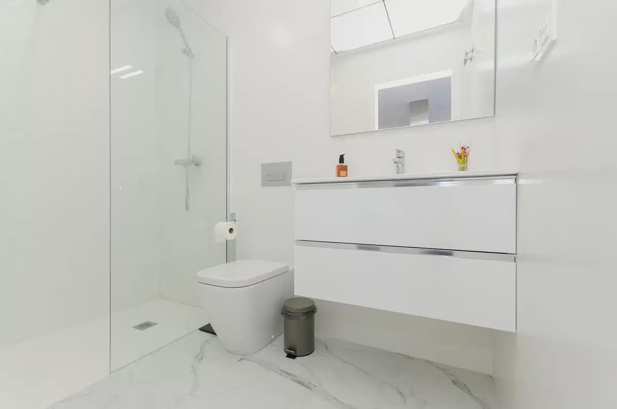 3 soverom Villa til salgs i Torrevieja med svømmebasseng garasje - € 424 000 (Ref: 9824504)