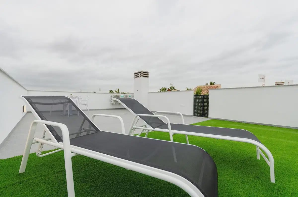 3 soverom Villa til salgs i Torrevieja med svømmebasseng garasje - € 424 000 (Ref: 9824504)