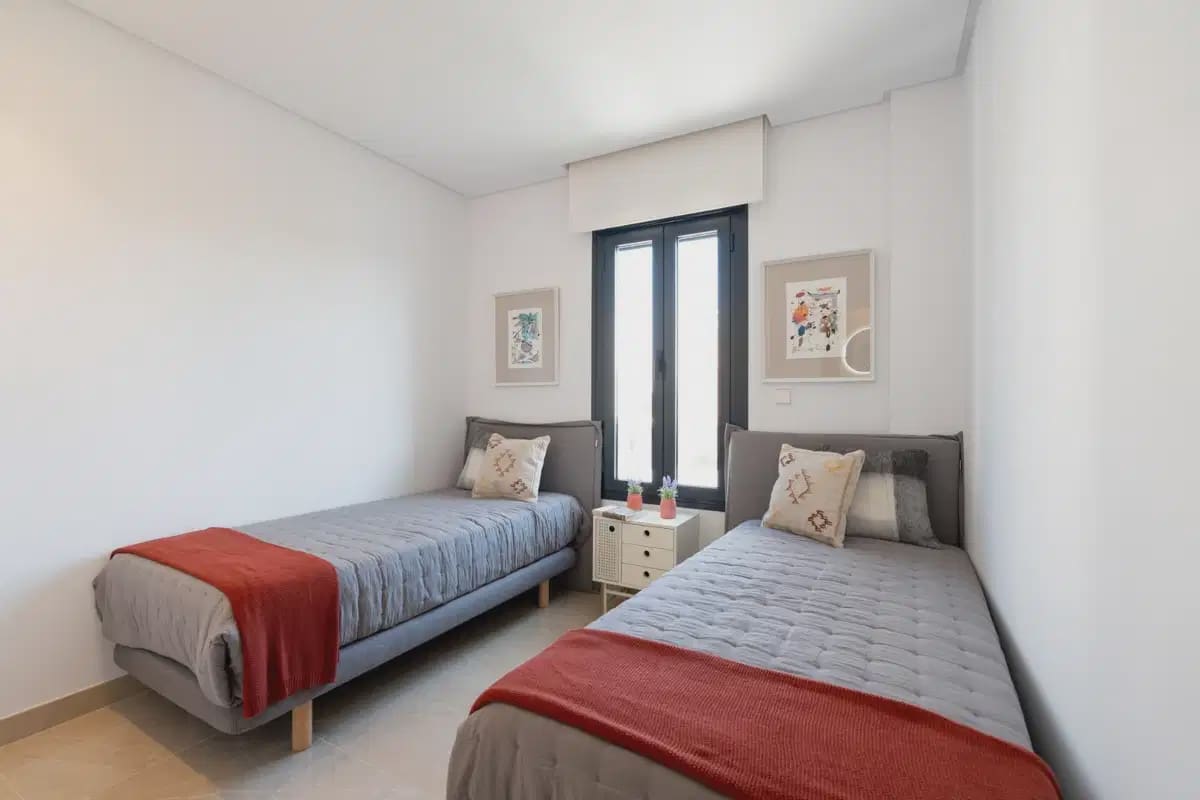 3 soverom Kjedet enebolig til salgs i La Marina med svømmebasseng garasje - € 459 000 (Ref: 9824507)
