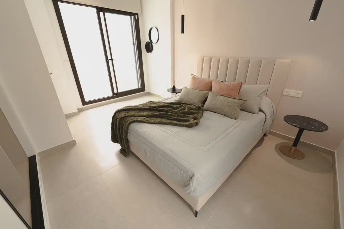 4 bedroom Semi-detached Villa for sale in Almoradi - € 439,000 (Ref: 9824514)
