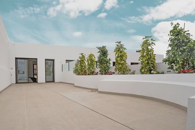 4 bedroom Semi-detached Villa for sale in Almoradí - € 439,000 (Ref: 9824514)