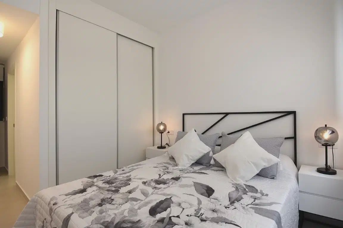 2 bedroom Penthouse for sale in San Miguel de Salinas - € 316,000 (Ref: 9827804)