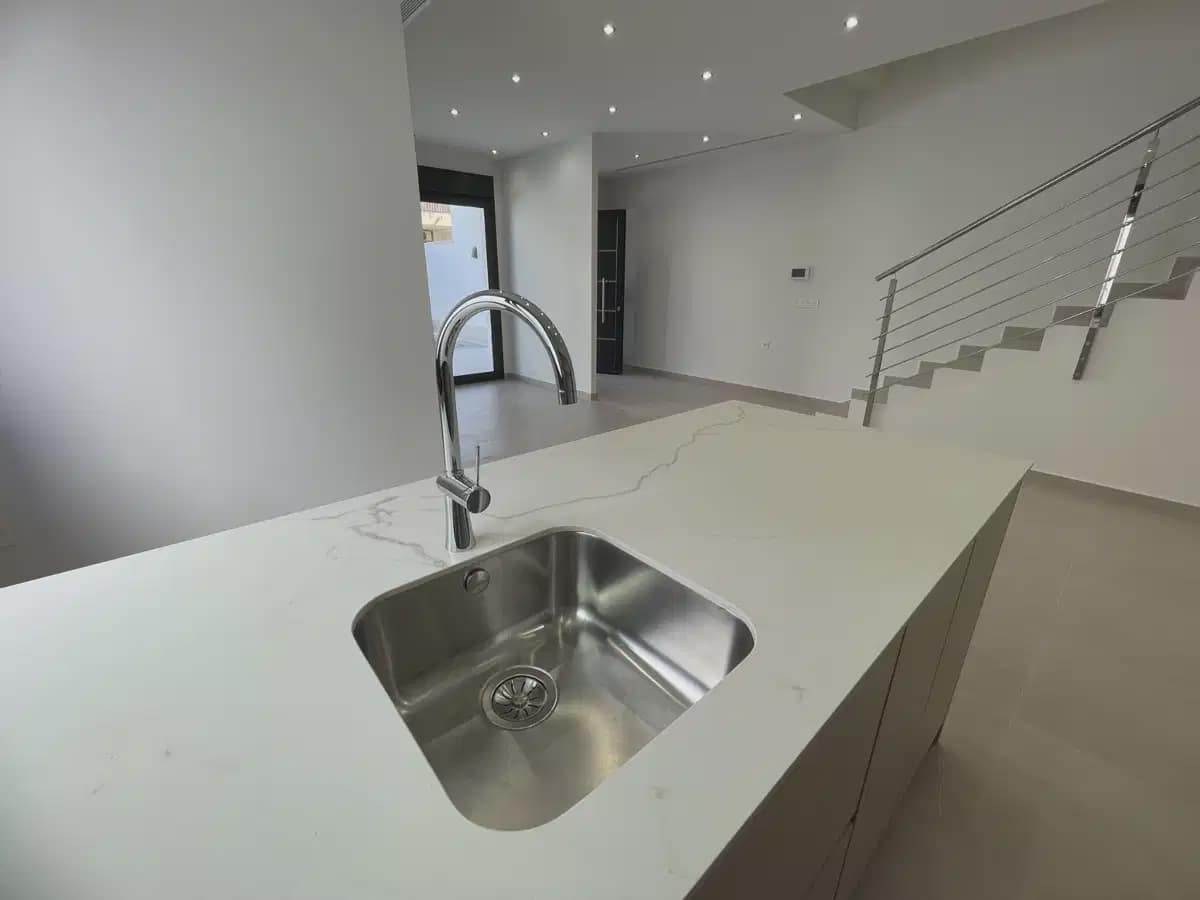 3 bedroom Villa for sale in Almoradi with pool garage - € 359,900 (Ref: 9827832)