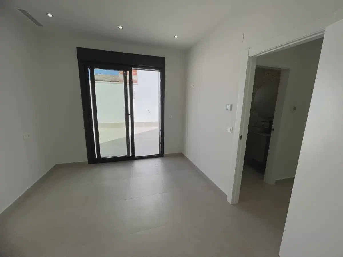 3 bedroom Villa for sale in Almoradi with pool garage - € 359,900 (Ref: 9827832)