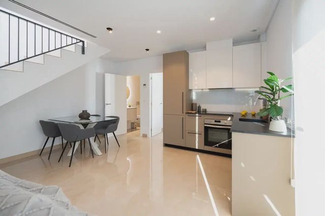 3 sypialnia Dom na sprzedaż w Monte y Mar, Santa Pola z basenem garażem - 350 000 € (Ref: 9827835)