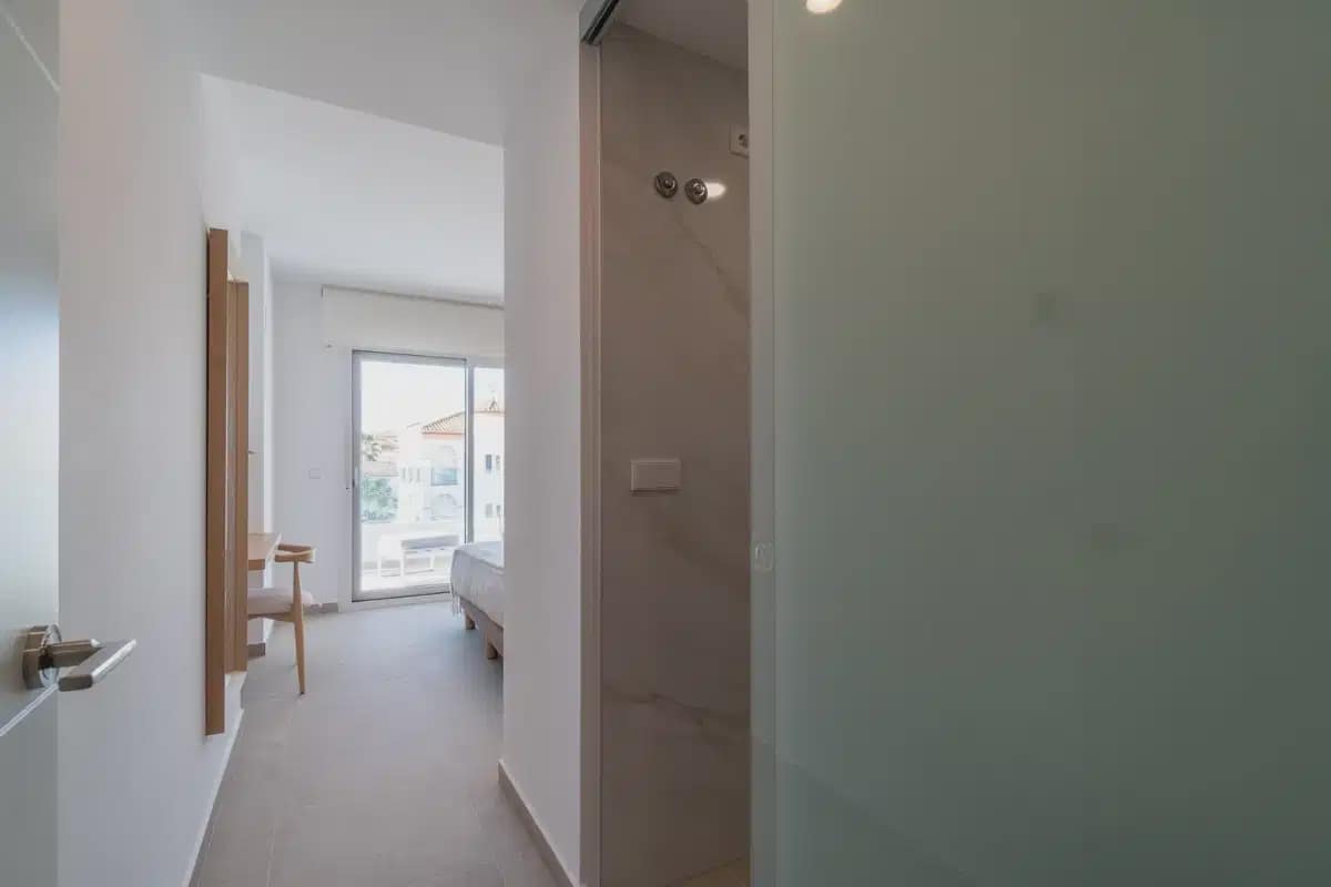 Apartamento de 3 habitaciones en Orihuela Costa en venta con piscina garaje - 395.000 € (Ref: 9827869)