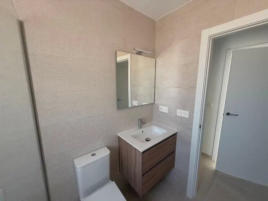 3 bedroom Villa for sale in Alicante / Alacant city with pool - € 356,000 (Ref: 9827883)