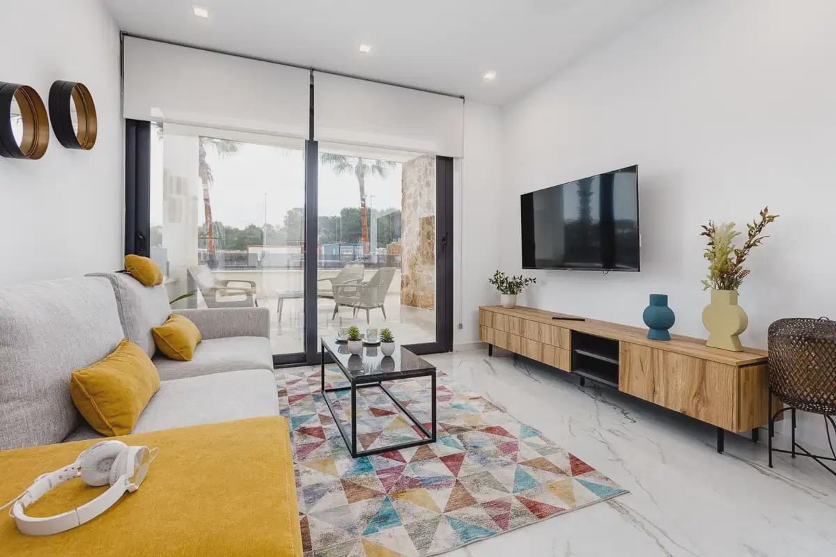 2 bedroom Bungalow for sale in Ciudad Quesada with pool garage - € 322,000 (Ref: 9827907)