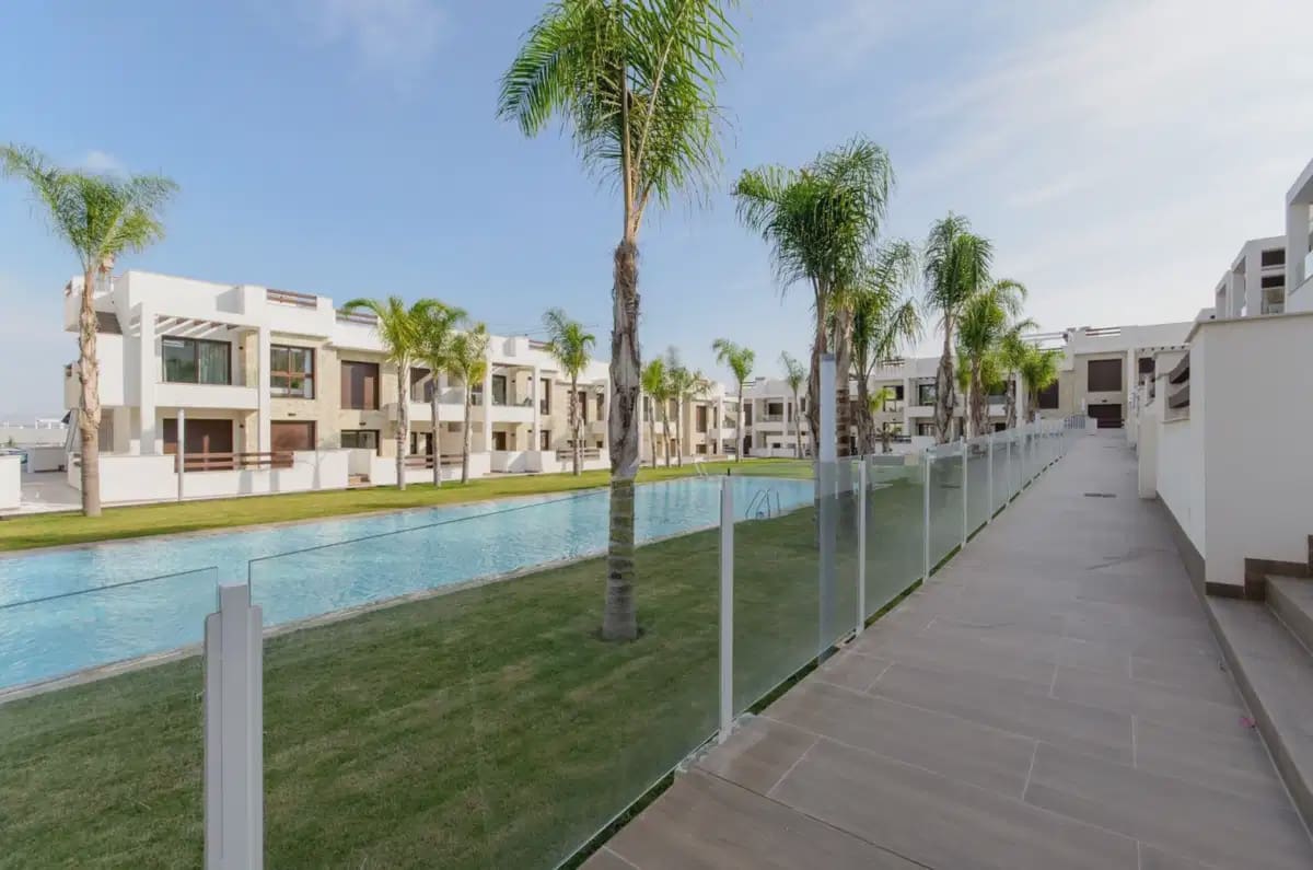 3 Zimmer Bungalow zu verkaufen in Los Balcones - 325.000 € (Ref: 9827908)