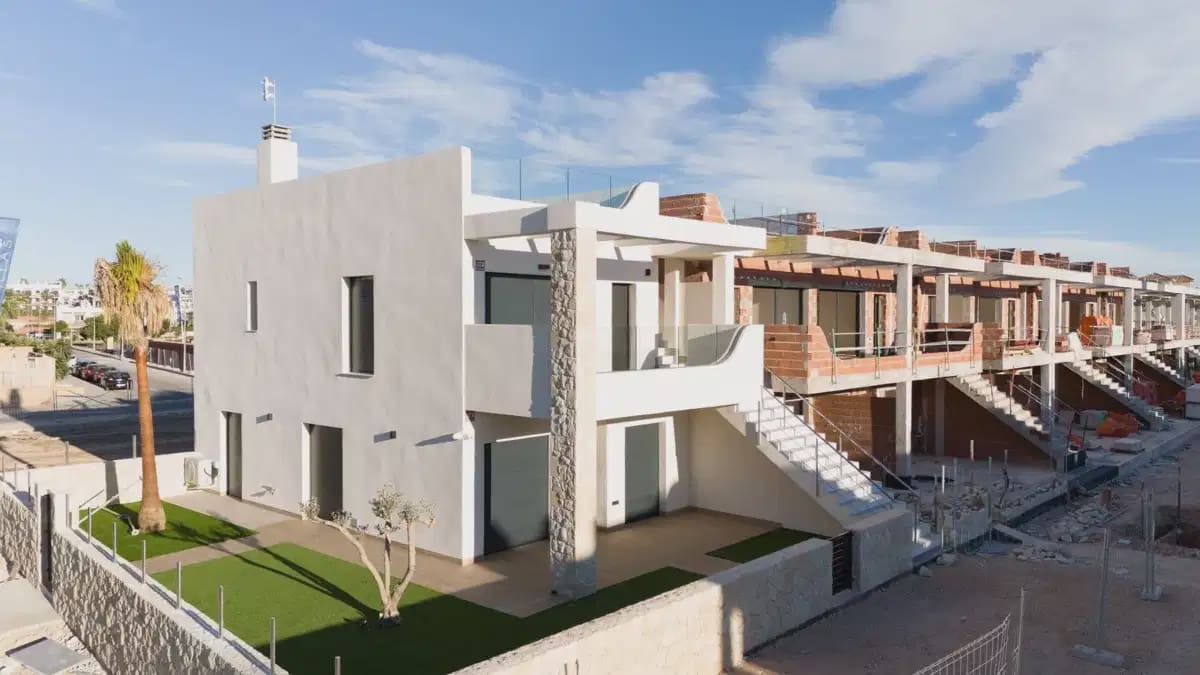 3 Zimmer Bungalow zu verkaufen in Pilar de la Horadada mit Pool - 350.000 € (Ref: 9827924)