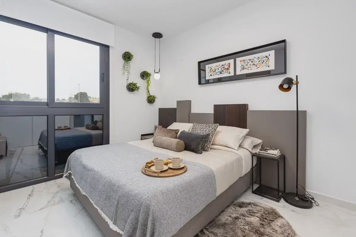 Bungalow de 2 habitaciones en Ciudad Quesada en venta - 342.000 € (Ref: 9827932)