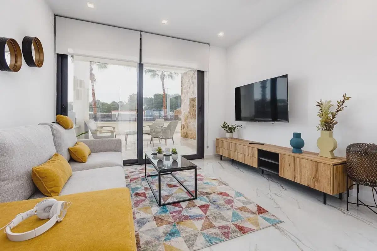 Bungalow de 2 habitaciones en Ciudad Quesada en venta - 342.000 € (Ref: 9827932)
